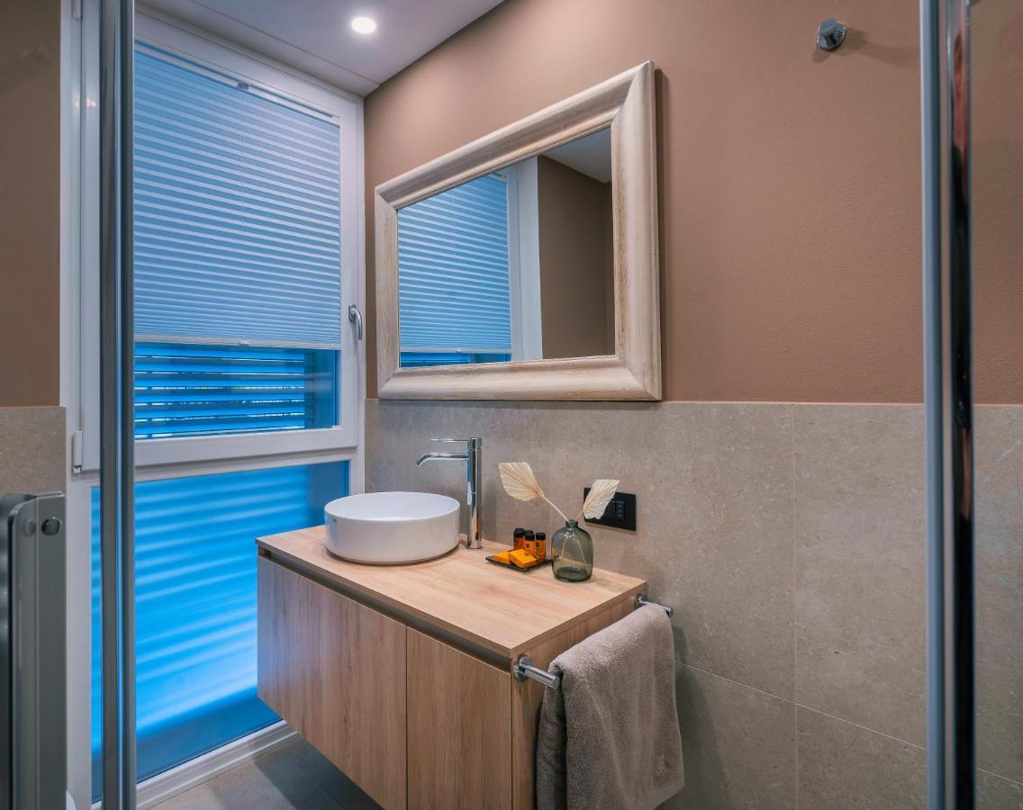 Indigo Eco Apartments Bardolino Bagian luar foto