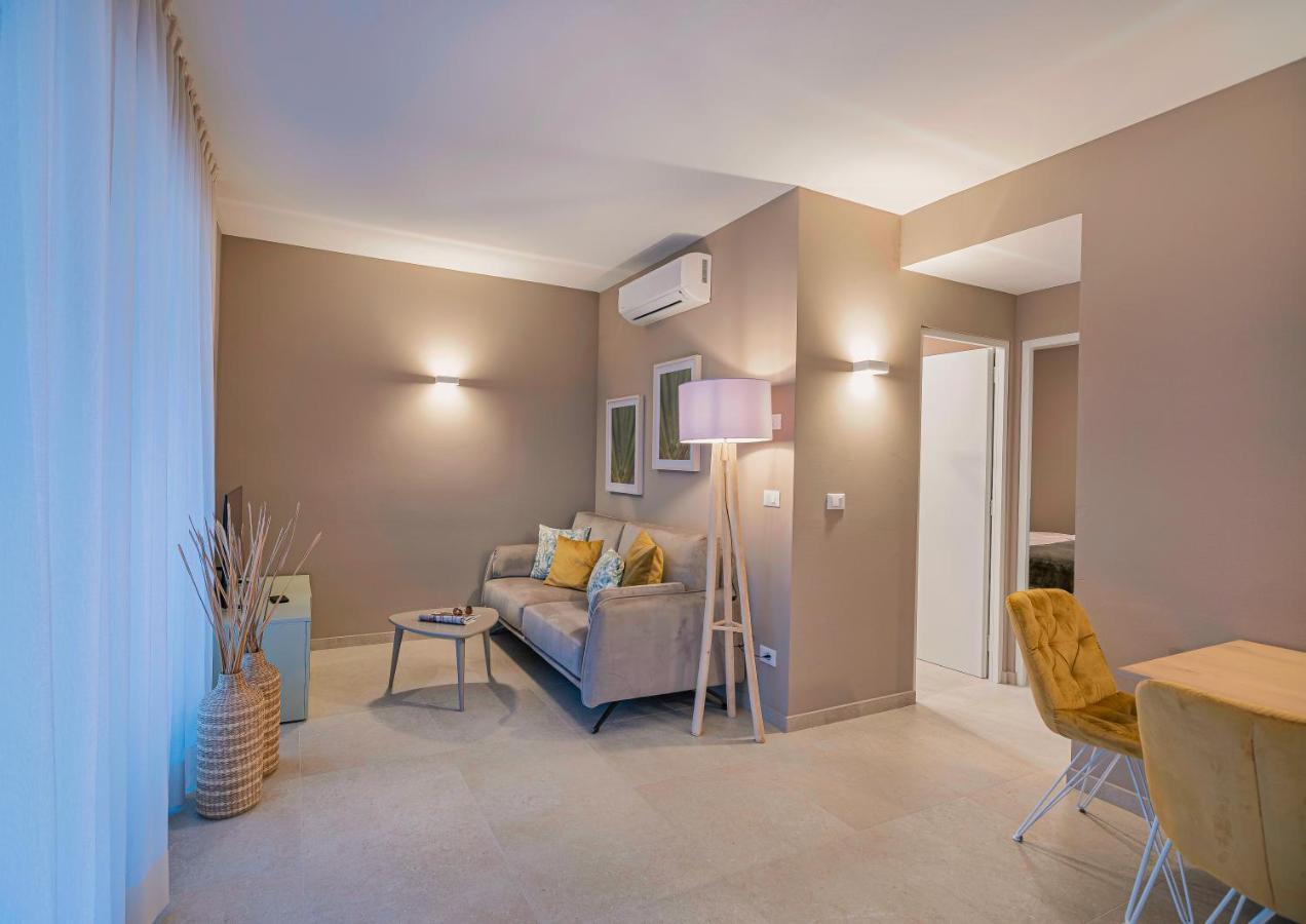 Indigo Eco Apartments Bardolino Bagian luar foto