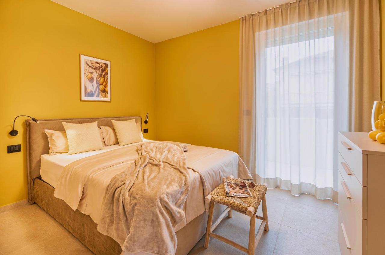 Indigo Eco Apartments Bardolino Bagian luar foto