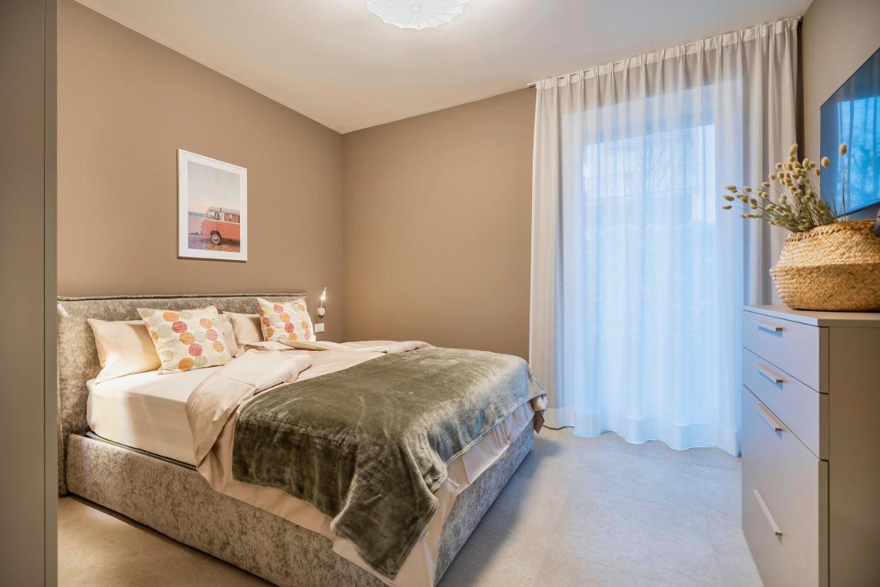 Indigo Eco Apartments Bardolino Bagian luar foto