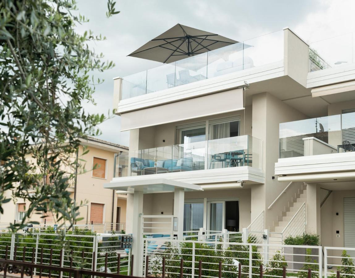 Indigo Eco Apartments Bardolino Bagian luar foto